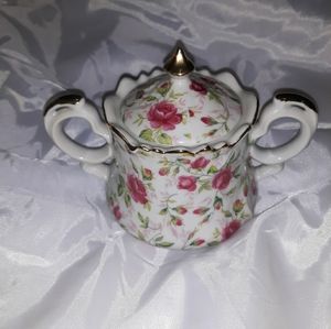 Lefton China Sugar Bowl